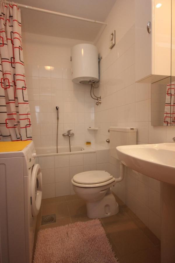 Apartments With A Parking Space Presika, Labin - 7390 Екстериор снимка